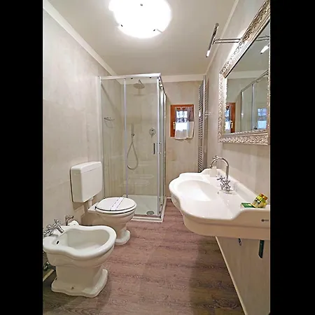 Steam House & Breakfast