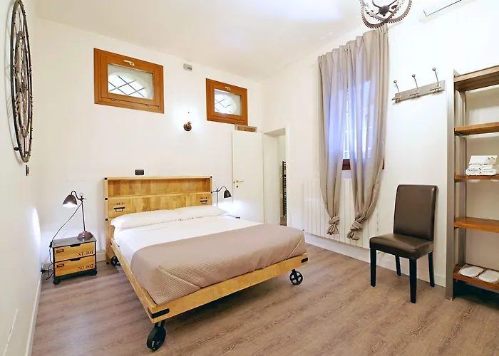 Steam House & Breakfast Guest house