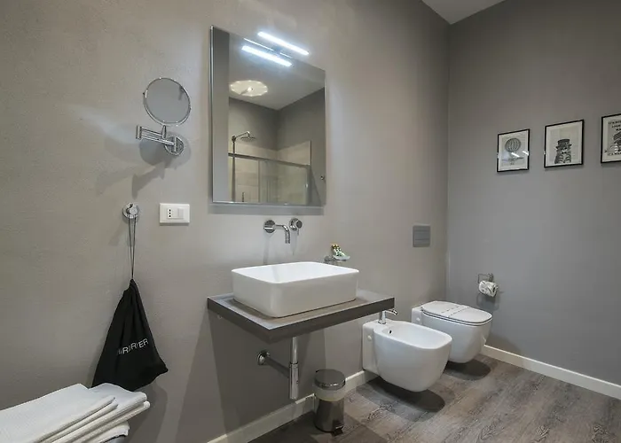 Steam House & Breakfast 4* Bologna